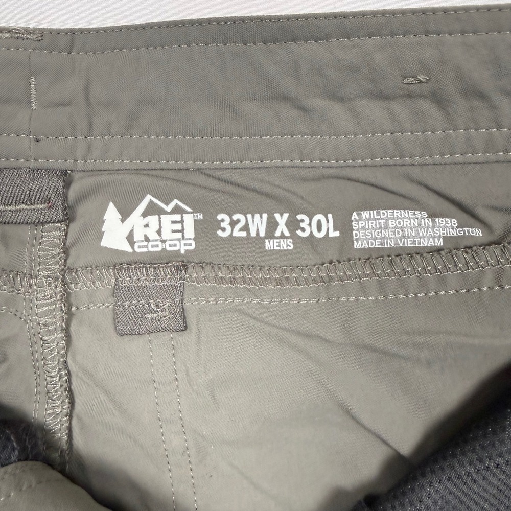 REI Co-op Mens Hiking Pants 32x30 Gray Straight Leg Cargo Pocket Outdoor Trek - Picture 5 of 12